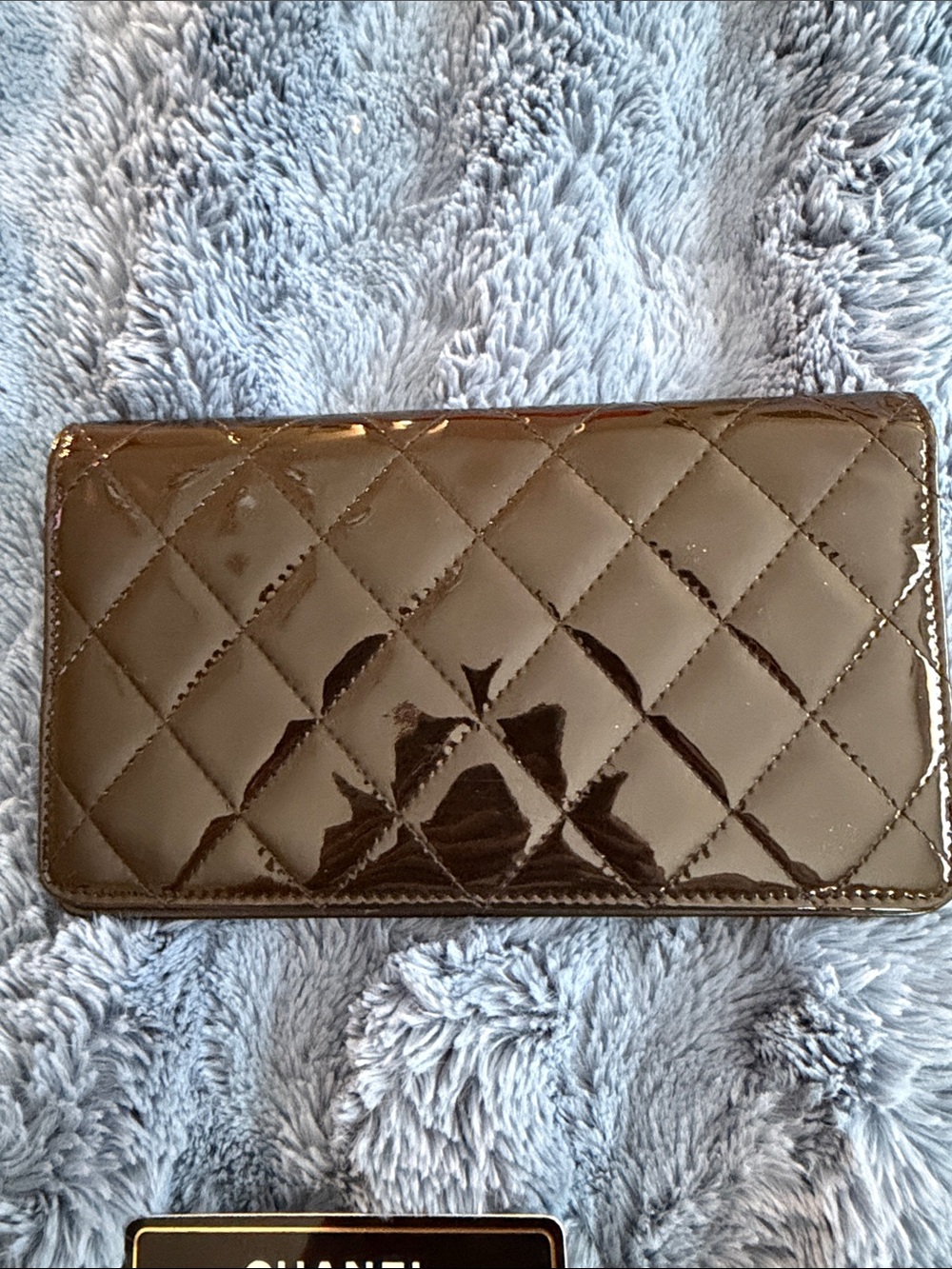 CHANEL Black Quilted Patent Leather Continental Wallet with CC Emblem authentic - Picture 2 of 5